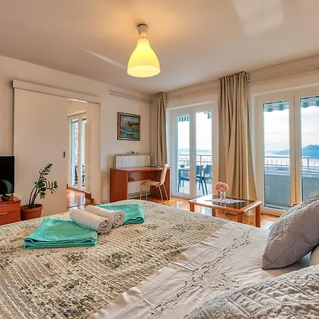 Frlan Ii.